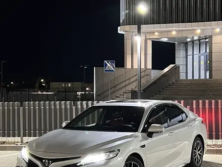 Toyota Camry 2023 года за 20 500 000 тг. в Атырау