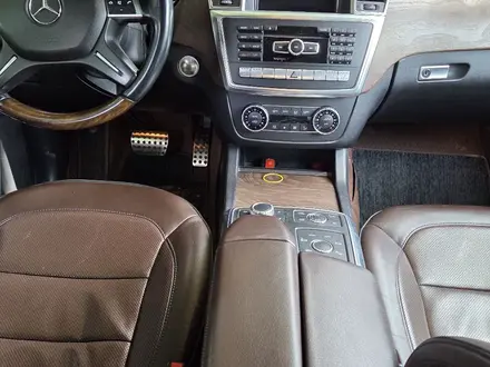 Mercedes-Benz GL 500 2013 года за 17 500 000 тг. в Алматы – фото 12