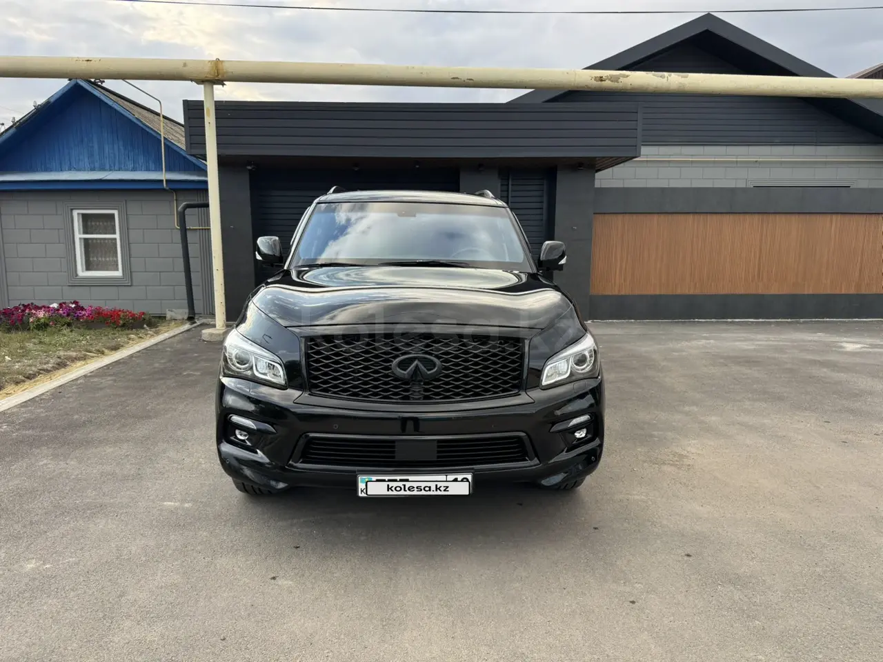 Infiniti QX80, 2014