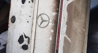 Mercedes-Benz C180 багажник седан за 40 000 тг. в Алматы
