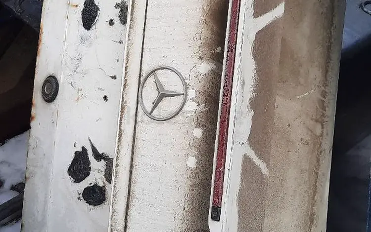 Mercedes-Benz C180 багажник седанfor40 000 тг. в Алматы