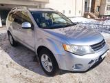 Mitsubishi Outlander 2008 года за 6 500 000 тг. в Астана – фото 2