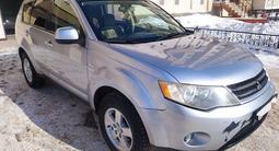 Mitsubishi Outlander 2008 годаүшін6 500 000 тг. в Астана – фото 2