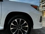 Lexus LX 570 2012 года за 31 500 000 тг. в Актау – фото 3