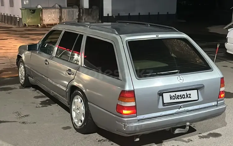 Mercedes-Benz E 230 1989 года за 1 150 000 тг. в Астана