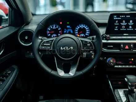 Kia Cerato Luxe 2.0 2026 года за 10 990 000 тг. в Алматы – фото 8