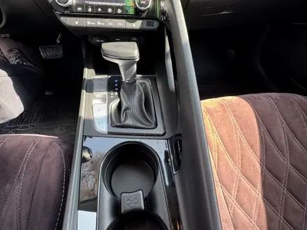 Hyundai Elantra 2021 года за 8 757 285 тг. в Алматы – фото 2
