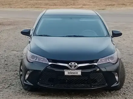 Toyota Camry 2015 года за 6 200 000 тг. в Атырау – фото 13