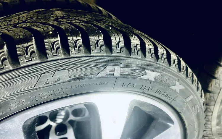 Шипованные шины Maxxis 205/50/17 каждая за 29 990 тг. в Астана