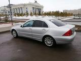 Mercedes-Benz C 240 2001 года за 3 200 000 тг. в Астана – фото 4