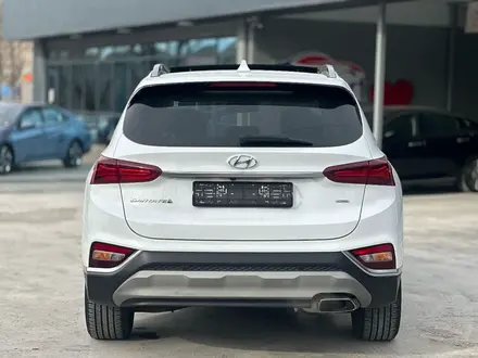 Hyundai Santa Fe 2019 года за 13 700 000 тг. в Шымкент – фото 2