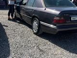 Mercedes-Benz E 220 1994 годаүшін1 700 000 тг. в Шымкент