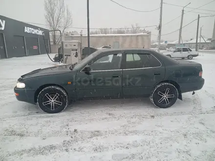 Toyota Camry 1995 года за 2 400 000 тг. в Семей – фото 2