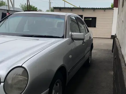 Mercedes-Benz E 280 1998 года за 3 000 000 тг. в Алматы – фото 5