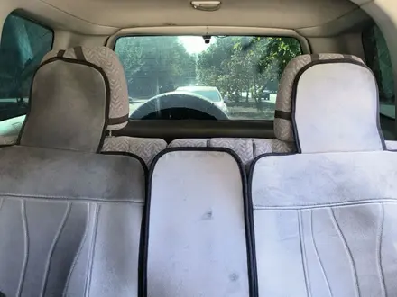 Suzuki XL7 2002 года за 3 200 000 тг. в Алматы – фото 7