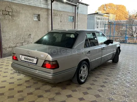 Mercedes-Benz E 200 1994 года за 3 500 000 тг. в Кызылорда – фото 44