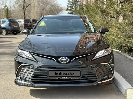 Toyota Camry 2023 года за 16 700 000 тг. в Петропавловск