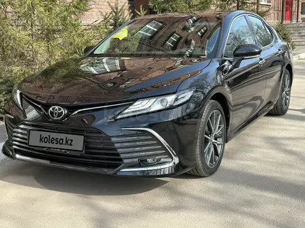 Toyota Camry 2023 года за 16 700 000 тг. в Петропавловск – фото 16