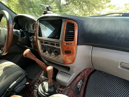 Toyota Land Cruiser 2004 года за 11 900 000 тг. в Караганда – фото 13