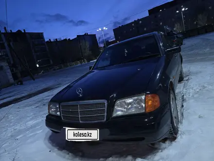 Mercedes-Benz C 200 1995 года за 2 300 000 тг. в Кокшетау