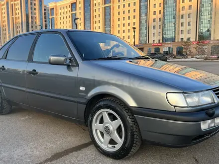 Volkswagen Passat 1993 года за 3 600 000 тг. в Астана – фото 11