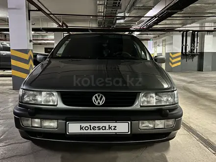 Volkswagen Passat 1993 года за 3 600 000 тг. в Астана – фото 48