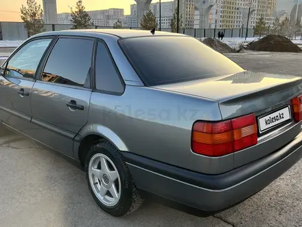 Volkswagen Passat 1993 года за 3 600 000 тг. в Астана – фото 8