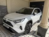 Toyota RAV4 2025 годаүшін18 500 000 тг. в Шымкент