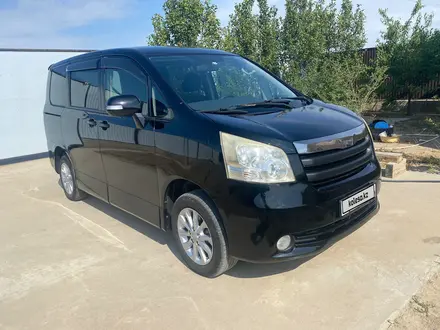 Toyota Noah 2007 года за 7 500 000 тг. в Атырау – фото 43