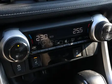 Toyota RAV4 Prestige 2020 года за 12 390 000 тг. в Костанай – фото 16