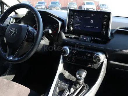 Toyota RAV4 Prestige 2020 года за 12 390 000 тг. в Костанай – фото 20
