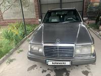 Mercedes-Benz E 300 1990 годаүшін1 800 000 тг. в Алматы