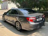Toyota Camry 2014 года за 7 500 000 тг. в Уральск – фото 2