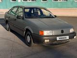 Volkswagen Passat 1988 года за 900 000 тг. в Караганда