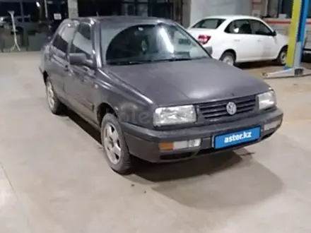 Volkswagen Vento 1993 года за 999 999 тг. в Караганда