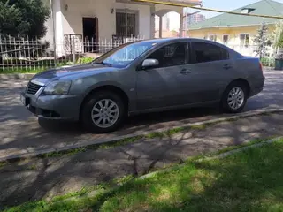 Mitsubishi Galant