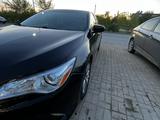 Toyota Camry 2015 годаүшін5 300 000 тг. в Актобе – фото 2