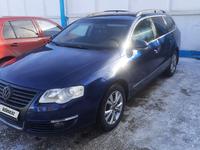 Volkswagen Passat 2006 годаfor4 000 000 тг. в Уральск