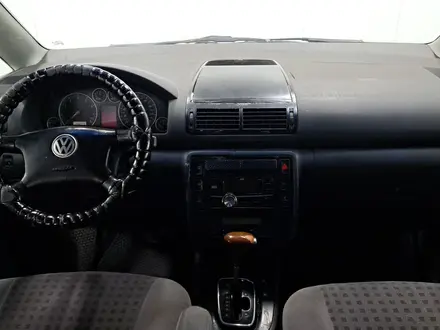 Volkswagen Sharan 2001 года за 1 550 000 тг. в Астана – фото 13