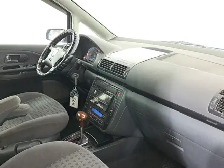 Volkswagen Sharan 2001 года за 1 550 000 тг. в Астана – фото 15