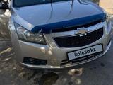 Chevrolet Cruze 2011 года за 3 500 000 тг. в Шымкент – фото 3