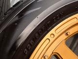 Шины летние Bridgestone Regno GRV II, 225/60 R17 с дисками за 240 000 тг. в Алматы – фото 3