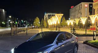 Hyundai Elantra 2018 года за 4 800 000 тг. в Актобе