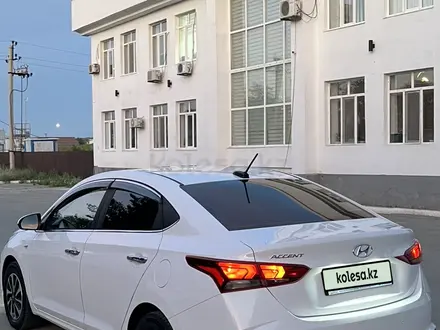 Hyundai Accent 2022 года за 8 100 000 тг. в Атырау – фото 4