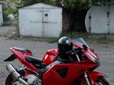 Honda  CBR 954RR Fireblade 2004 года за 1 600 000 тг. в Семей
