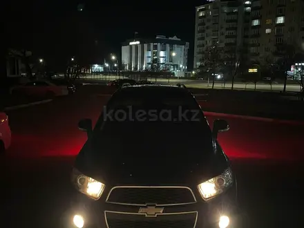 Chevrolet Captiva 2014 года за 7 700 000 тг. в Актау – фото 2