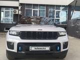 Jeep Grand Cherokee 2022 годаүшін32 800 000 тг. в Актобе – фото 3