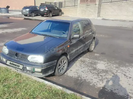 Volkswagen Golf 1993 года за 800 000 тг. в Астана