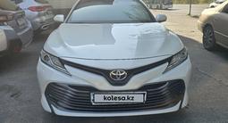 Toyota Camry 2019 года за 15 200 000 тг. в Шымкент – фото 2