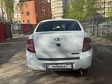 ВАЗ (Lada) Granta 2190 2013 годаүшін2 100 000 тг. в Актобе – фото 2